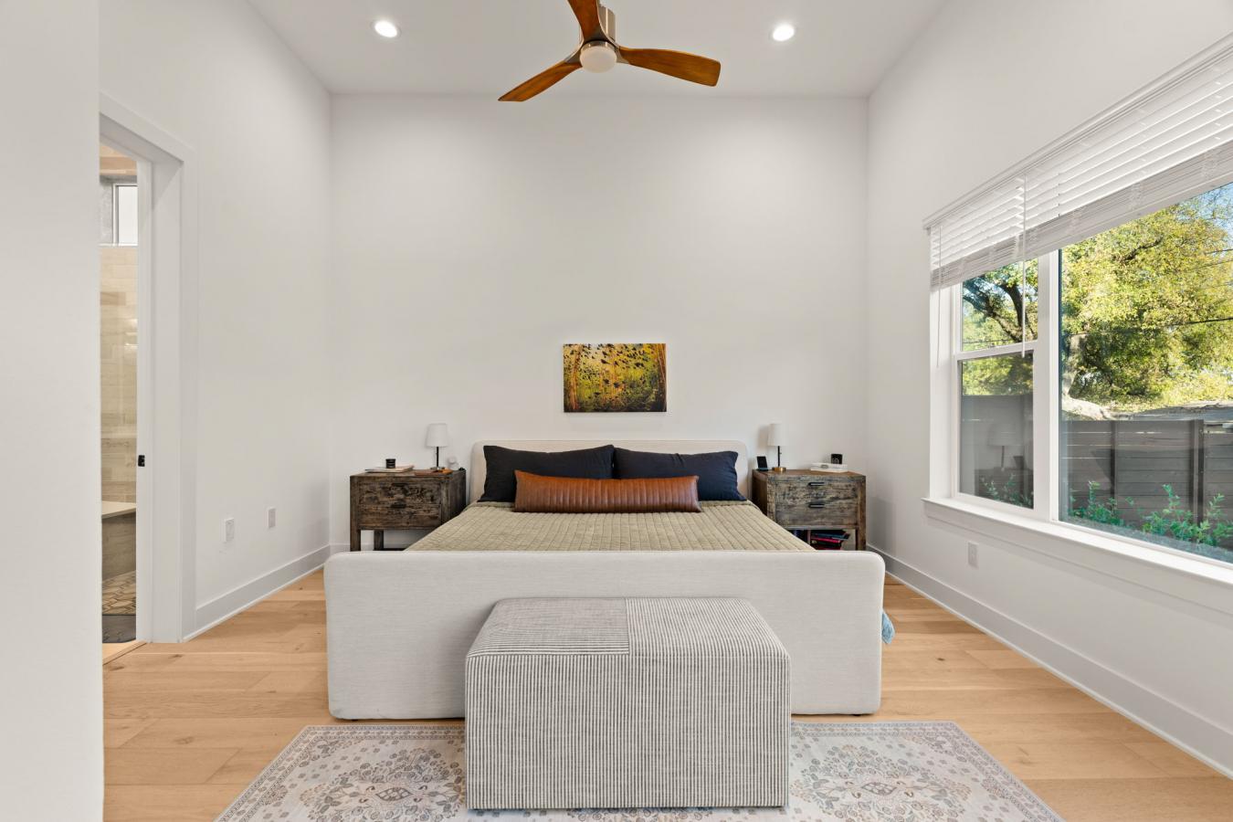 Austin, Travis, 78731, United States, 5 Bedrooms Bedrooms, ,4 BathroomsBathrooms,Residential,For Sale,2015743