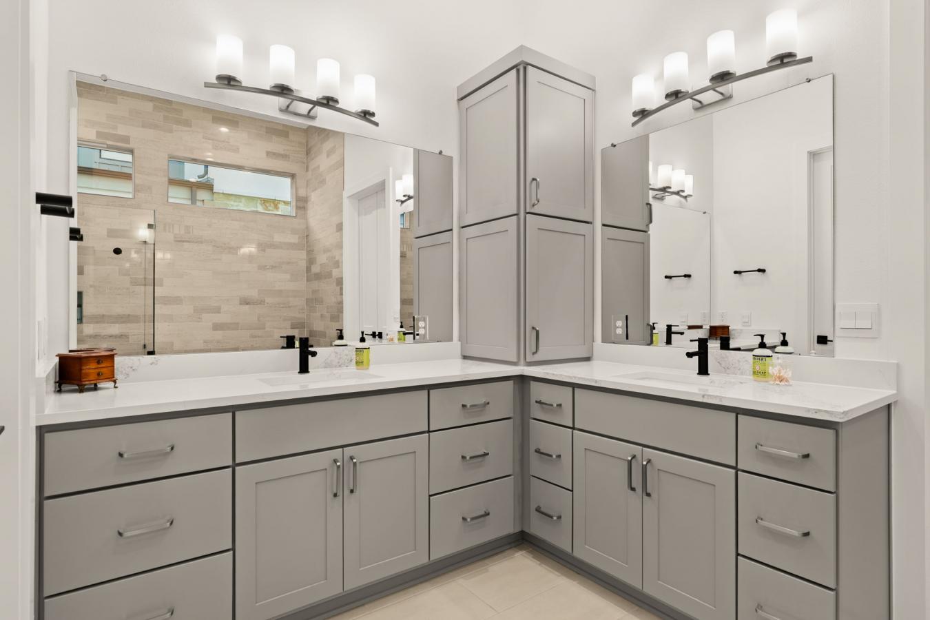 Austin, Travis, 78731, United States, 5 Bedrooms Bedrooms, ,4 BathroomsBathrooms,Residential,For Sale,2015743