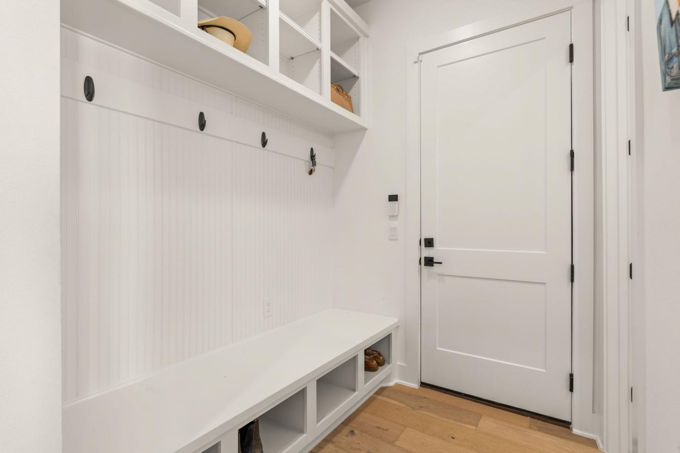 Austin, Travis, 78731, United States, 5 Bedrooms Bedrooms, ,4 BathroomsBathrooms,Residential,For Sale,2015743