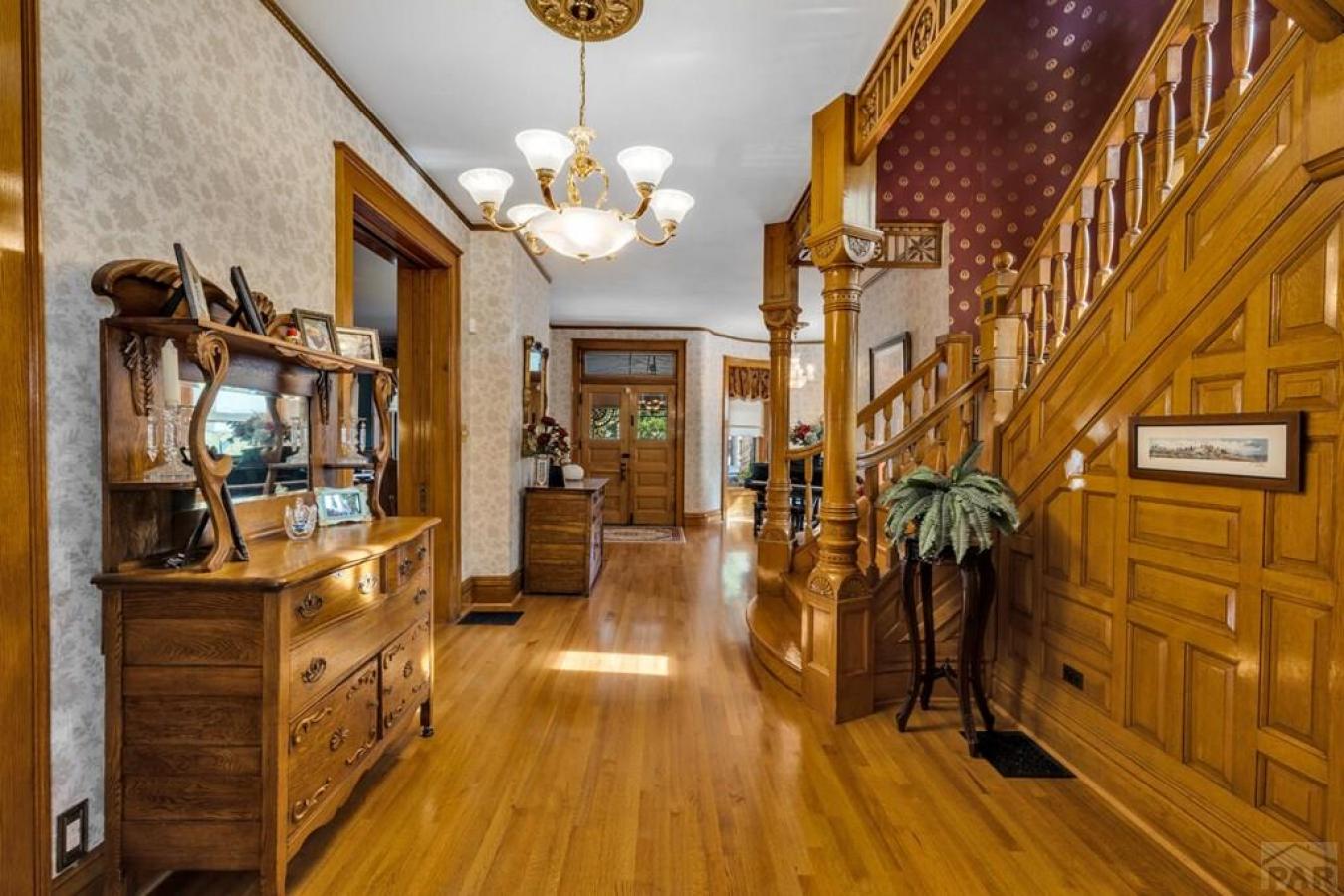 Pueblo, Pueblo, 81004, United States, 7 Bedrooms Bedrooms, ,3 BathroomsBathrooms,Residential,For Sale,2015740