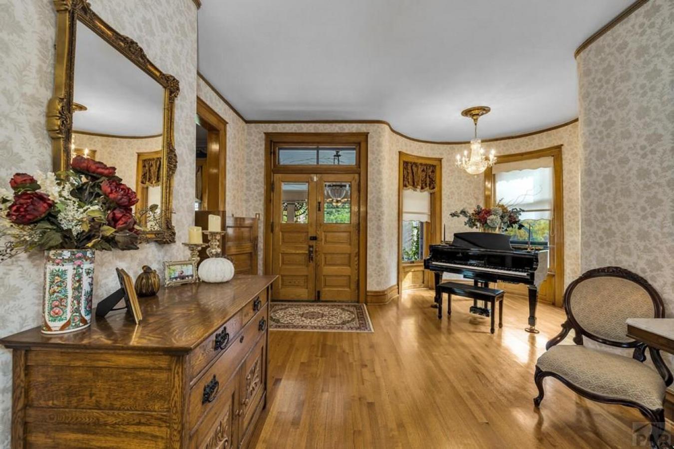 Pueblo, Pueblo, 81004, United States, 7 Bedrooms Bedrooms, ,3 BathroomsBathrooms,Residential,For Sale,2015740