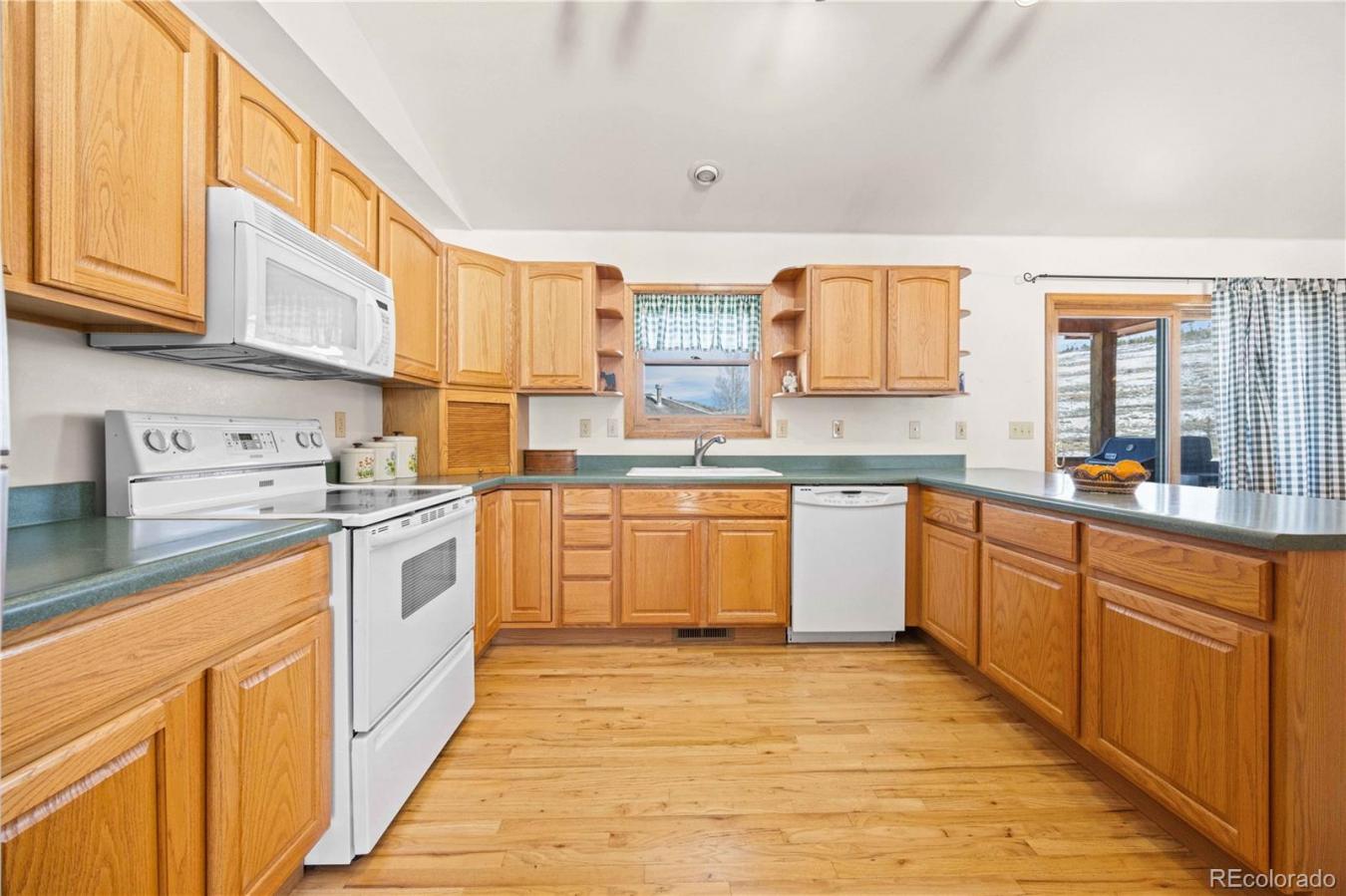 Granby, Grand, 80446, United States, 4 Bedrooms Bedrooms, ,1 BathroomBathrooms,Residential,For Sale,2015739