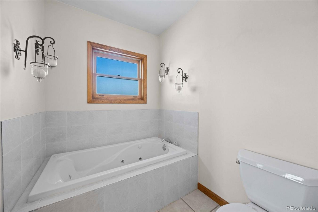 Granby, Grand, 80446, United States, 4 Bedrooms Bedrooms, ,1 BathroomBathrooms,Residential,For Sale,2015739