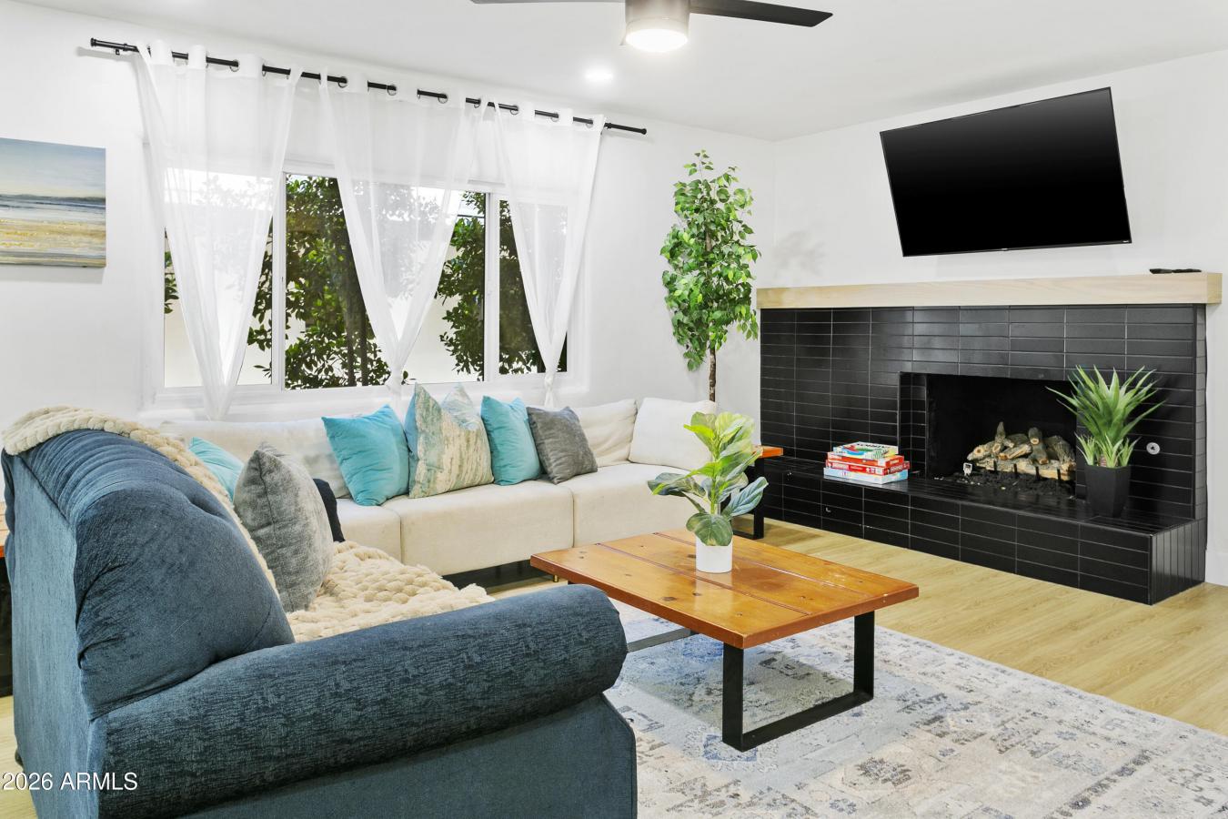 Phoenix, Maricopa, 85018, United States, ,Residential,For Sale,2015735