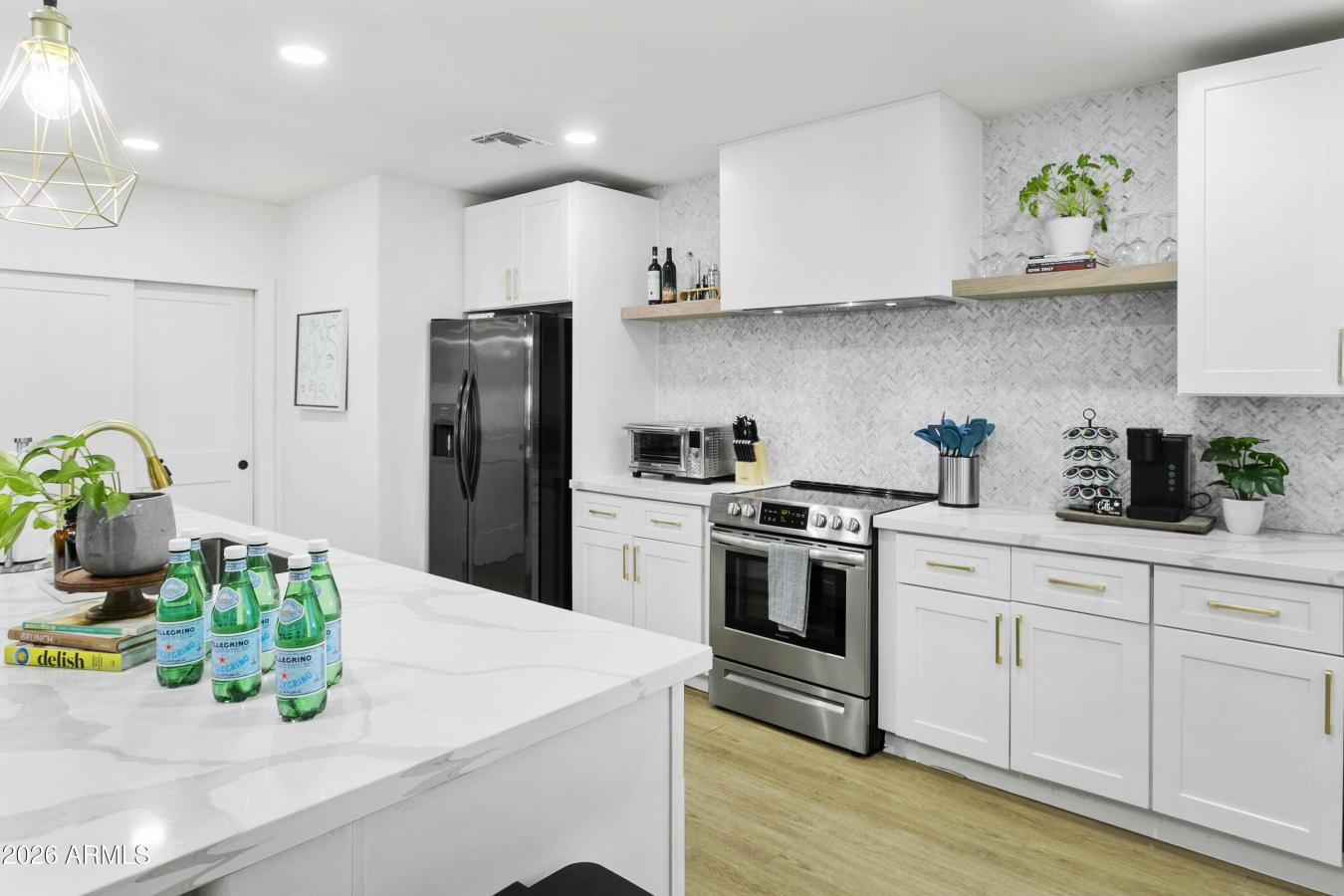 Phoenix, Maricopa, 85018, United States, ,Residential,For Sale,2015735