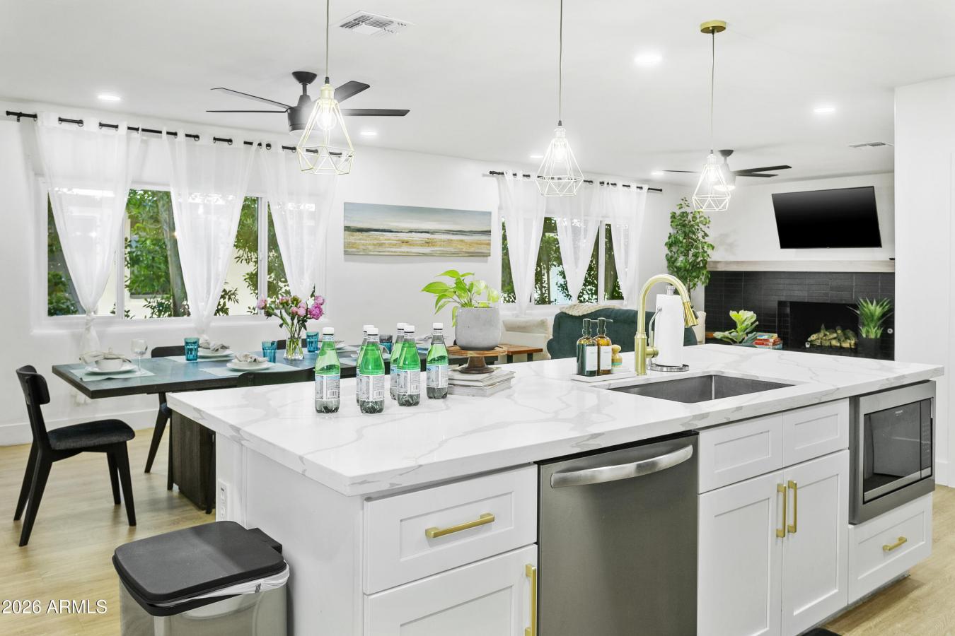 Phoenix, Maricopa, 85018, United States, ,Residential,For Sale,2015735