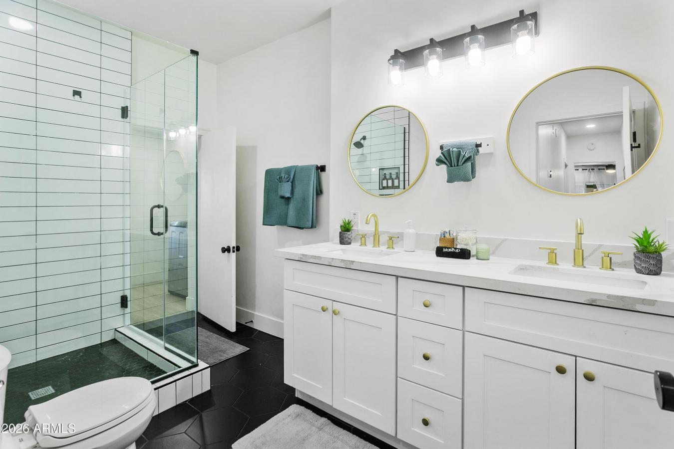 Phoenix, Maricopa, 85018, United States, ,Residential,For Sale,2015735