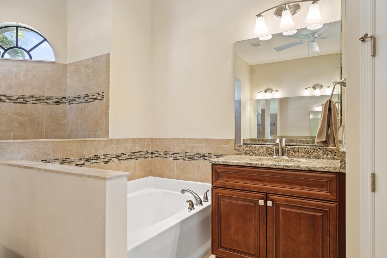 Cape Coral, Florida, 33993, United States, 3 Bedrooms Bedrooms, ,3 BathroomsBathrooms,Residential,For Sale,2016076