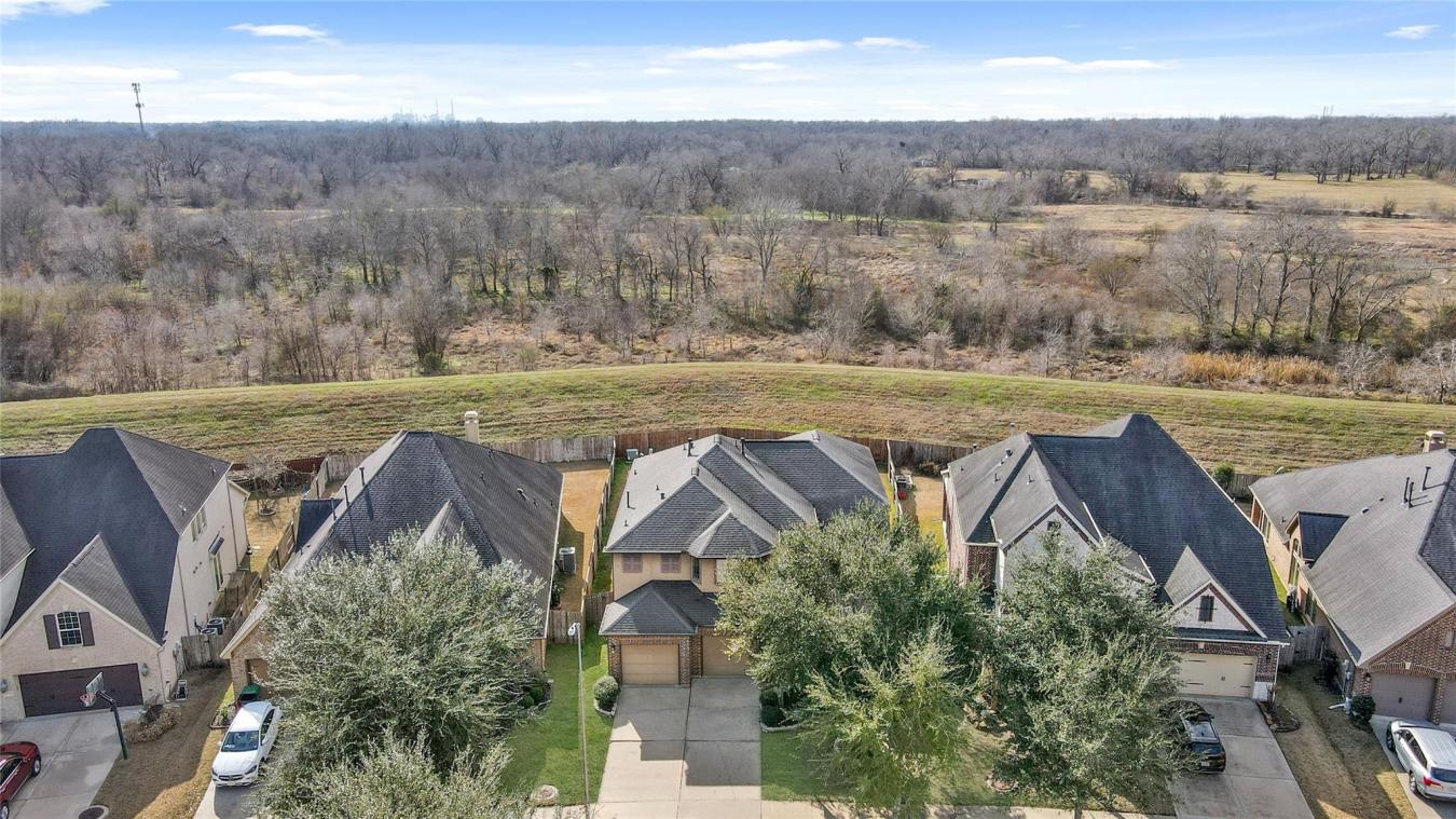 VALUE ALERT!!! - Start the new year right with this BEAUTIFUL NORTH/EA – image 1