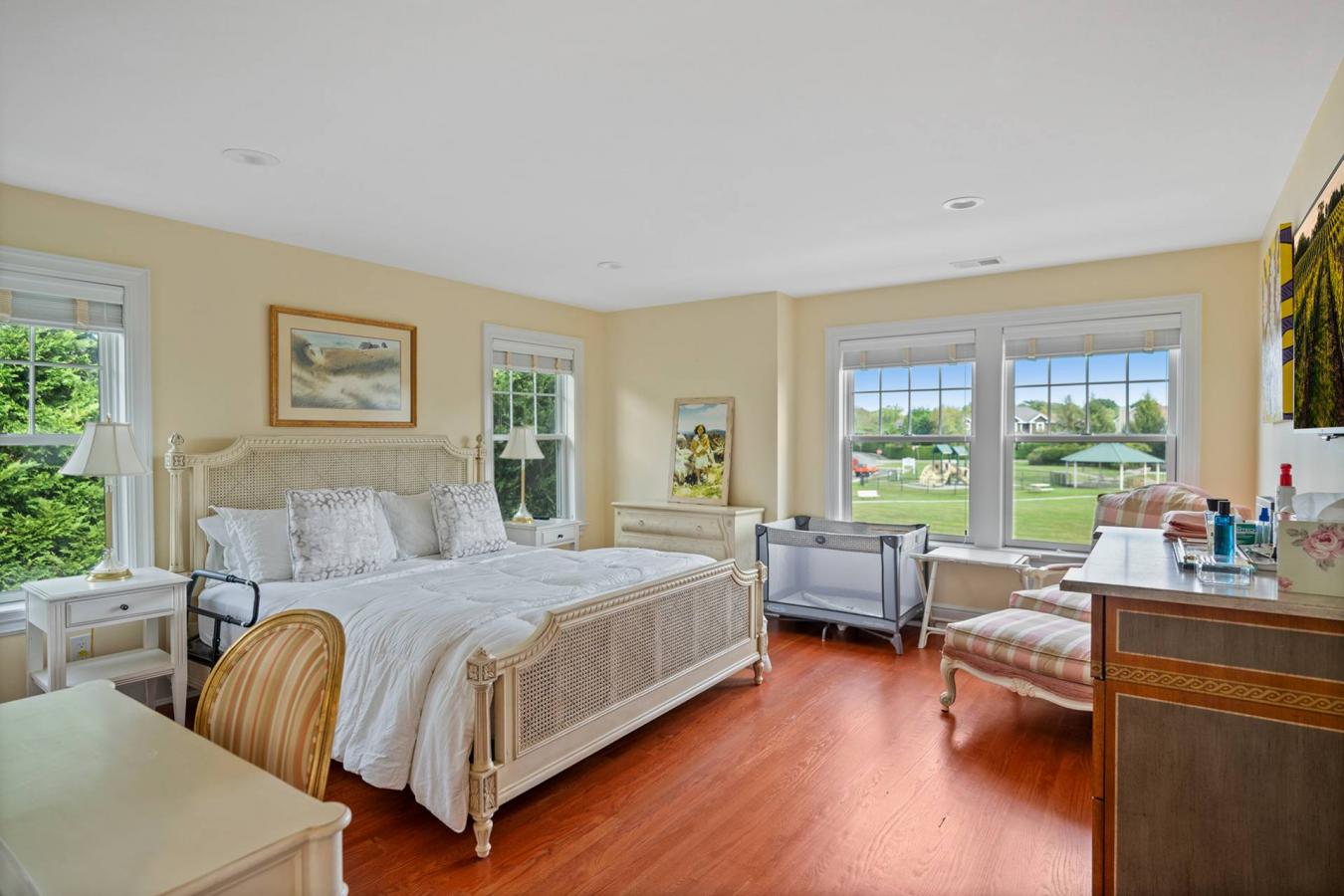 4 Spring Lane, Tuckahoe, NY, 11968, United States, 6 Bedrooms Bedrooms, ,5 BathroomsBathrooms,Residential,For Sale,4 Spring Lane,223253
