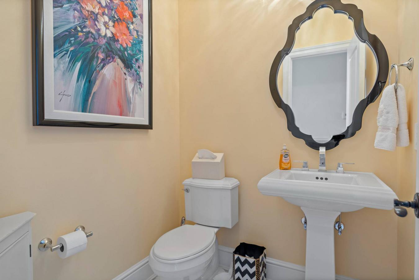 4 Spring Lane, Tuckahoe, NY, 11968, United States, 6 Bedrooms Bedrooms, ,5 BathroomsBathrooms,Residential,For Sale,4 Spring Lane,223253