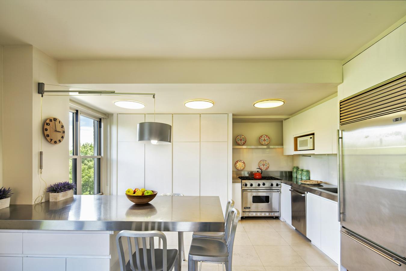 Manhattan Valley, New York, 10025, United States, 4 Bedrooms Bedrooms, ,3 BathroomsBathrooms,Residential,For Sale,2016263