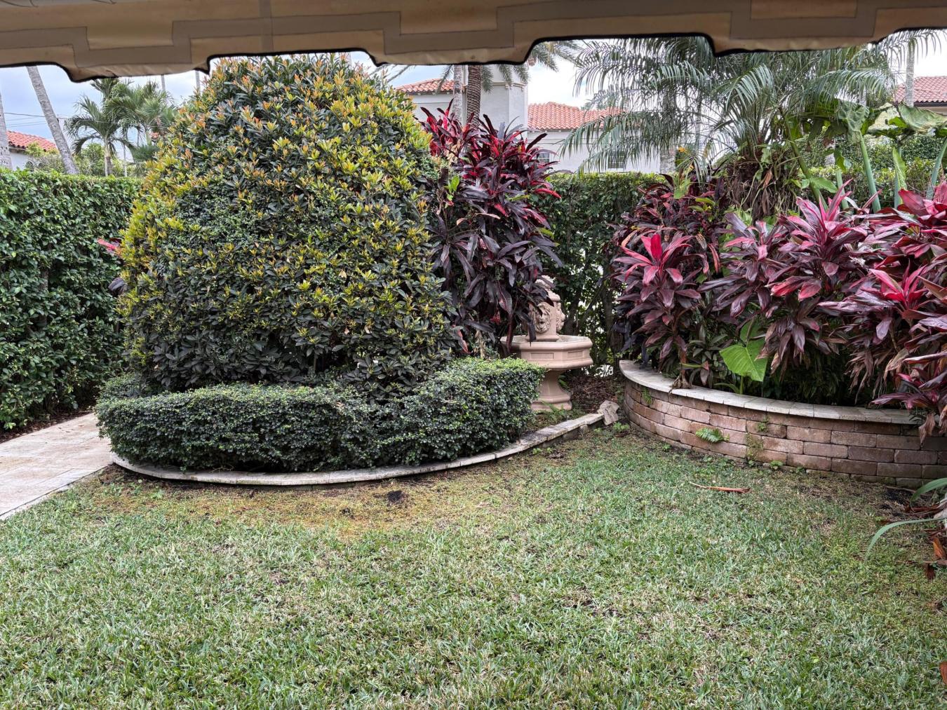 Palm Beach, Florida, 33480, United States, 2 Bedrooms Bedrooms, ,2 BathroomsBathrooms,Residential,For Sale,2016264