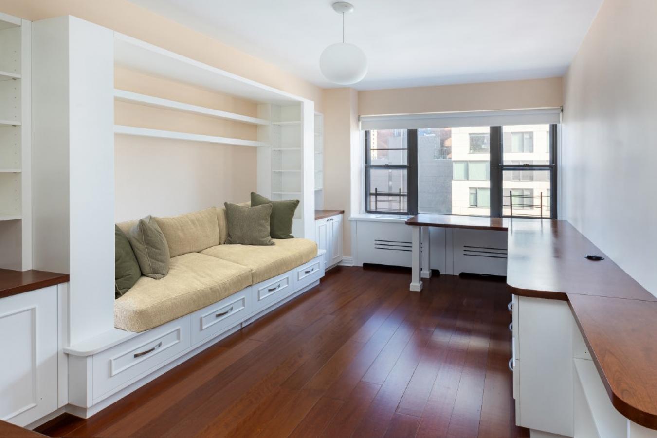 New York, New York, 10028, United States, 4 Bedrooms Bedrooms, ,3 BathroomsBathrooms,Residential,For Sale,2016261