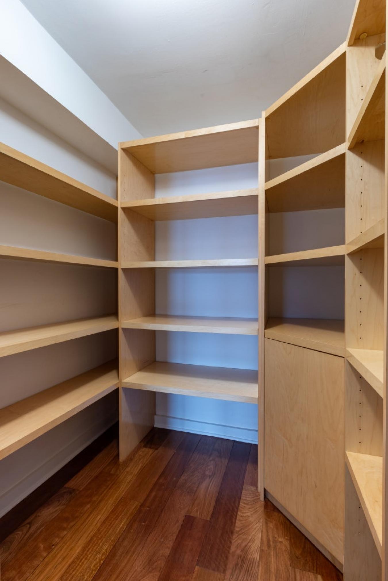 New York, New York, 10028, United States, 4 Bedrooms Bedrooms, ,3 BathroomsBathrooms,Residential,For Sale,2016261