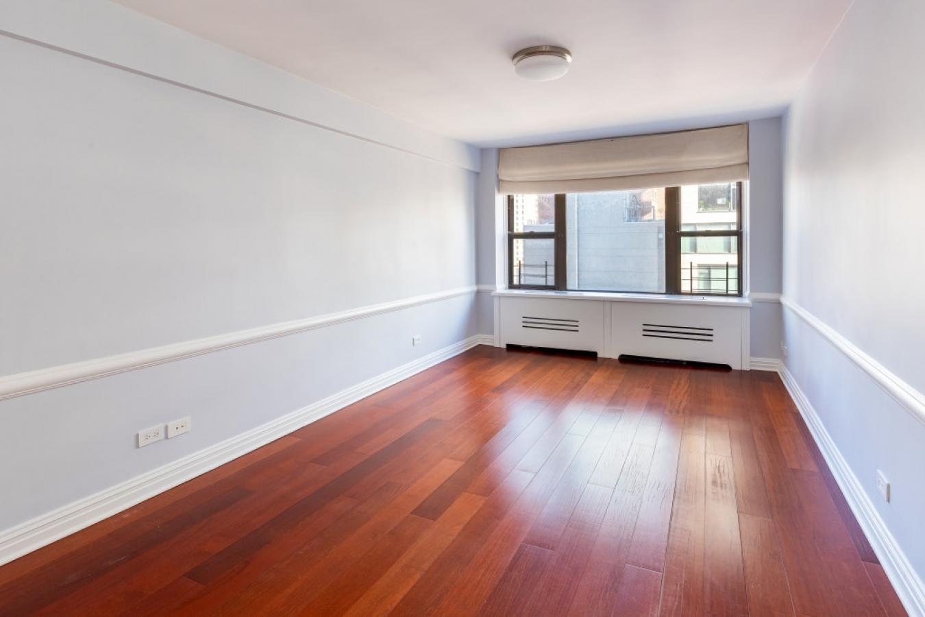 New York, New York, 10028, United States, 4 Bedrooms Bedrooms, ,3 BathroomsBathrooms,Residential,For Sale,2016261