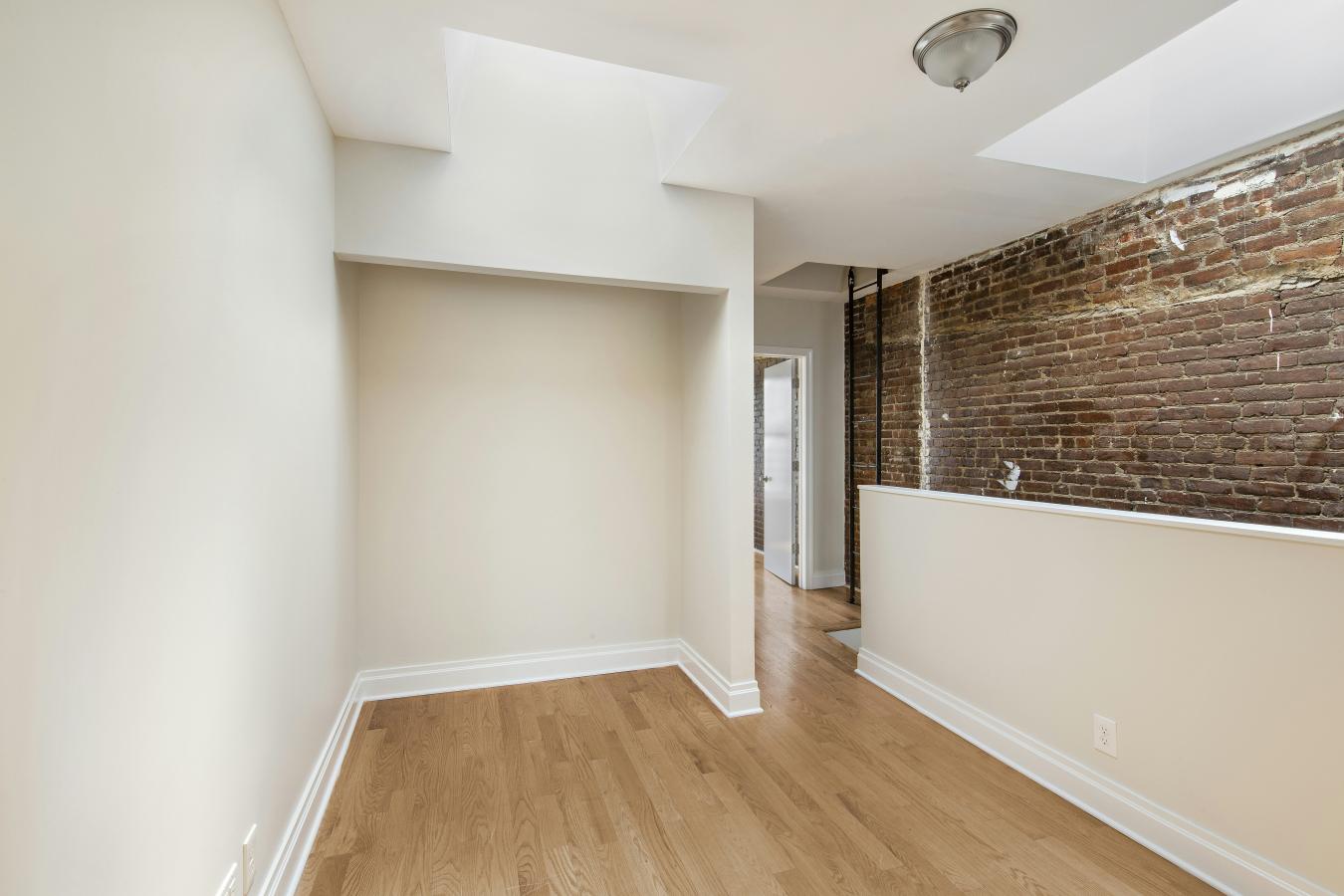 Stuyvesant Heights, New York, 11233, United States, 5 Bedrooms Bedrooms, ,4 BathroomsBathrooms,Residential,For Sale,2016258