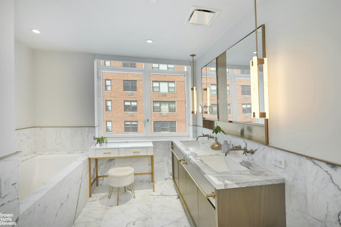 New York, New York, 10022, United States, 2 Bedrooms Bedrooms, ,2 BathroomsBathrooms,Residential,For Sale,2016255