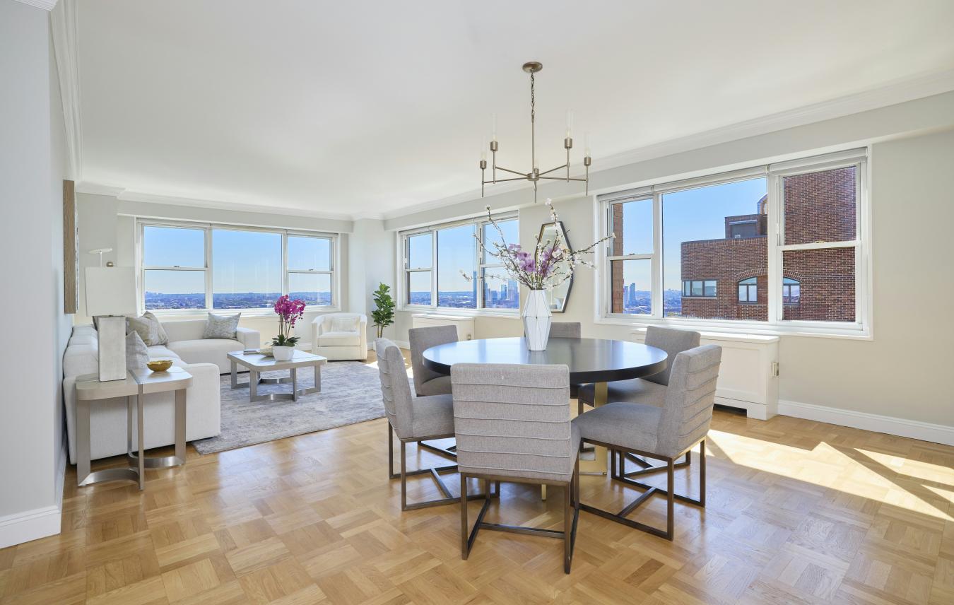New York, New York, 10028, United States, 2 Bedrooms Bedrooms, ,2 BathroomsBathrooms,Residential,For Sale,2016252