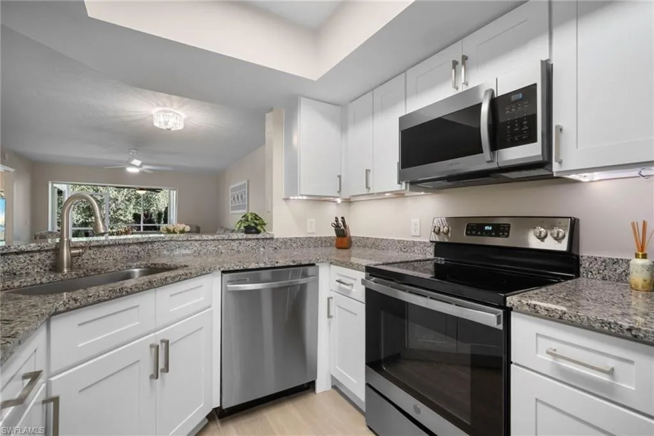 Heres your opportunity to own a beautiful piece of Naples paradise at – image 4