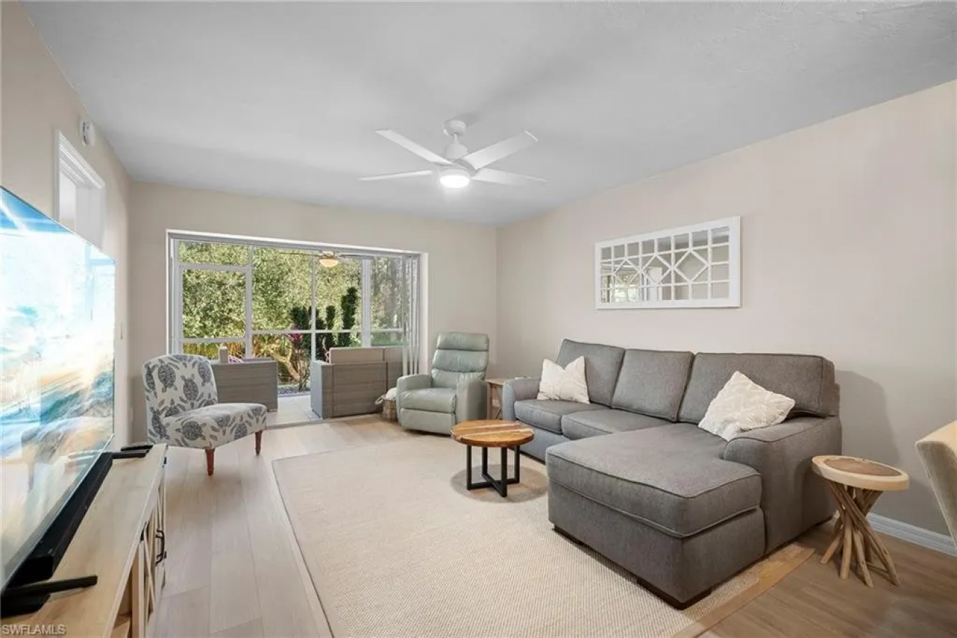 Heres your opportunity to own a beautiful piece of Naples paradise at – image 7
