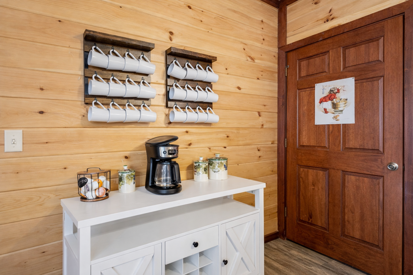 Cosby, Cocke, 37722, United States, 16 Bedrooms Bedrooms, ,15 BathroomsBathrooms,Residential,For Sale,2016632