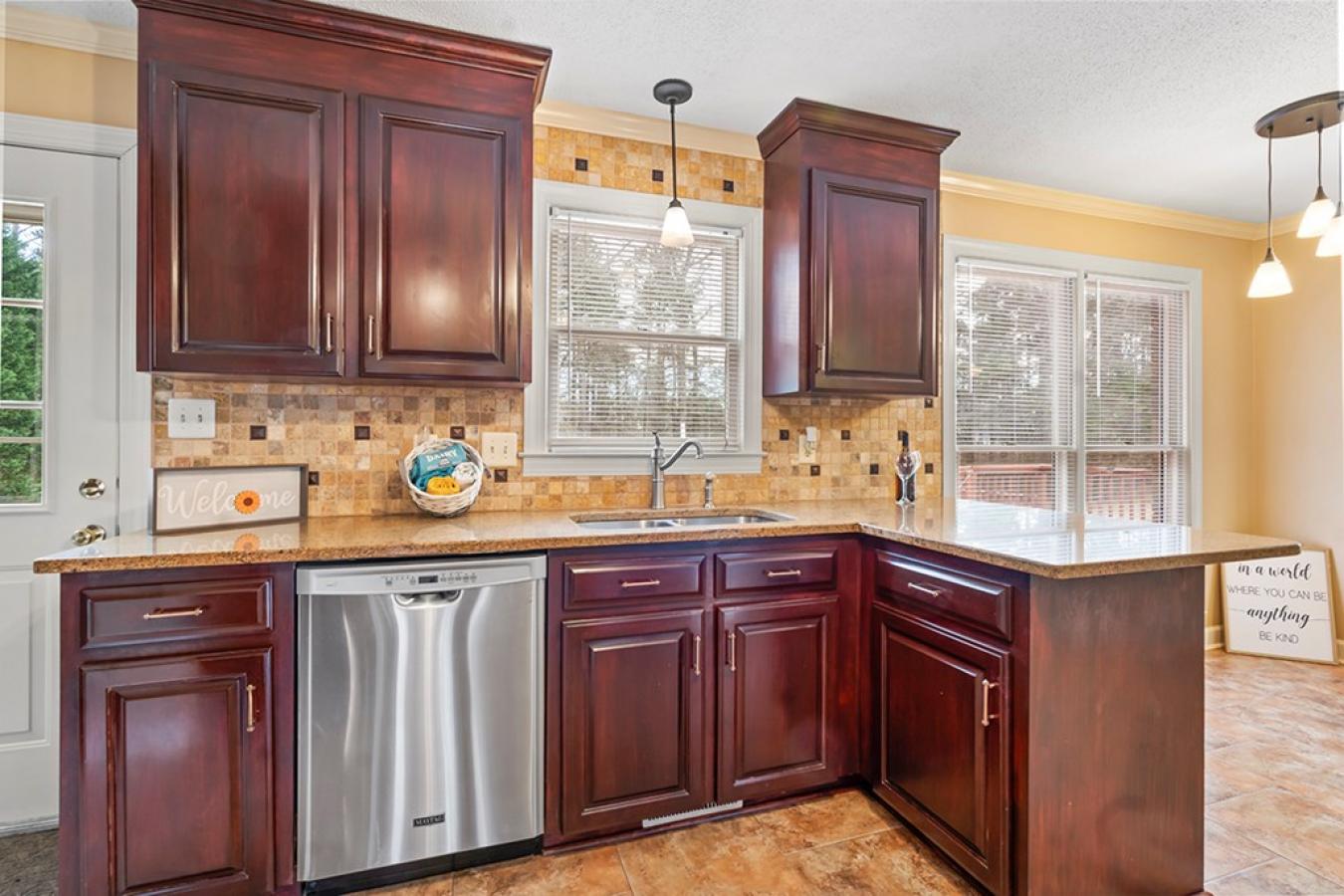 123 Heathwood, Greenwood, Greenwood, 29649, United States, 4 Bedrooms Bedrooms, ,2 BathroomsBathrooms,Residential,For Sale,123 Heathwood,137206