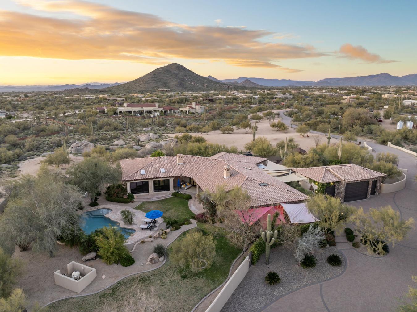 8449 E Dixileta Drive, Scottsdale, Maricopa, 85266, United States, 3 Bedrooms Bedrooms, ,5 BathroomsBathrooms,Residential,For Sale,8449 E Dixileta Drive,6981681