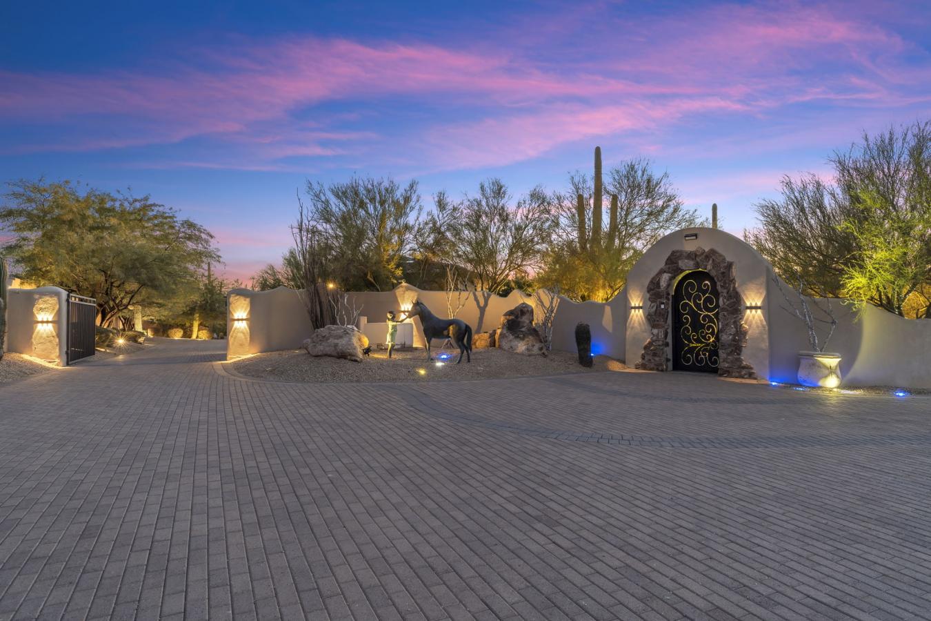 8449 E Dixileta Drive, Scottsdale, Maricopa, 85266, United States, 3 Bedrooms Bedrooms, ,5 BathroomsBathrooms,Residential,For Sale,8449 E Dixileta Drive,6981681