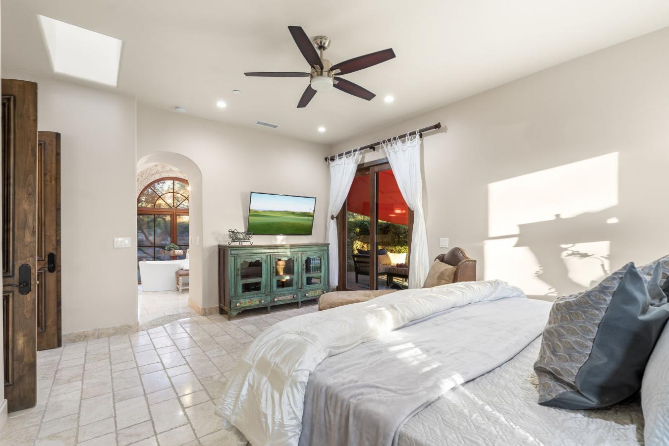 8449 E Dixileta Drive, Scottsdale, Maricopa, 85266, United States, 3 Bedrooms Bedrooms, ,5 BathroomsBathrooms,Residential,For Sale,8449 E Dixileta Drive,6981681