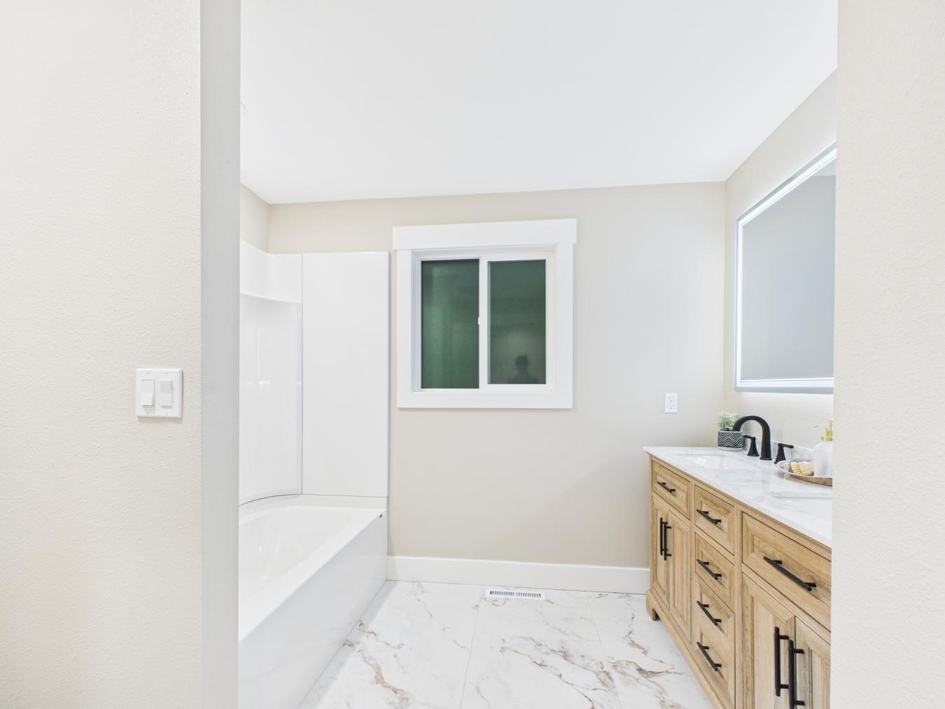 312 3rd Avenue, Lewiston, Nez Perce, 83501, United States, 4 Bedrooms Bedrooms, ,2 BathroomsBathrooms,Residential,For Sale,312 3rd Avenue,98967891