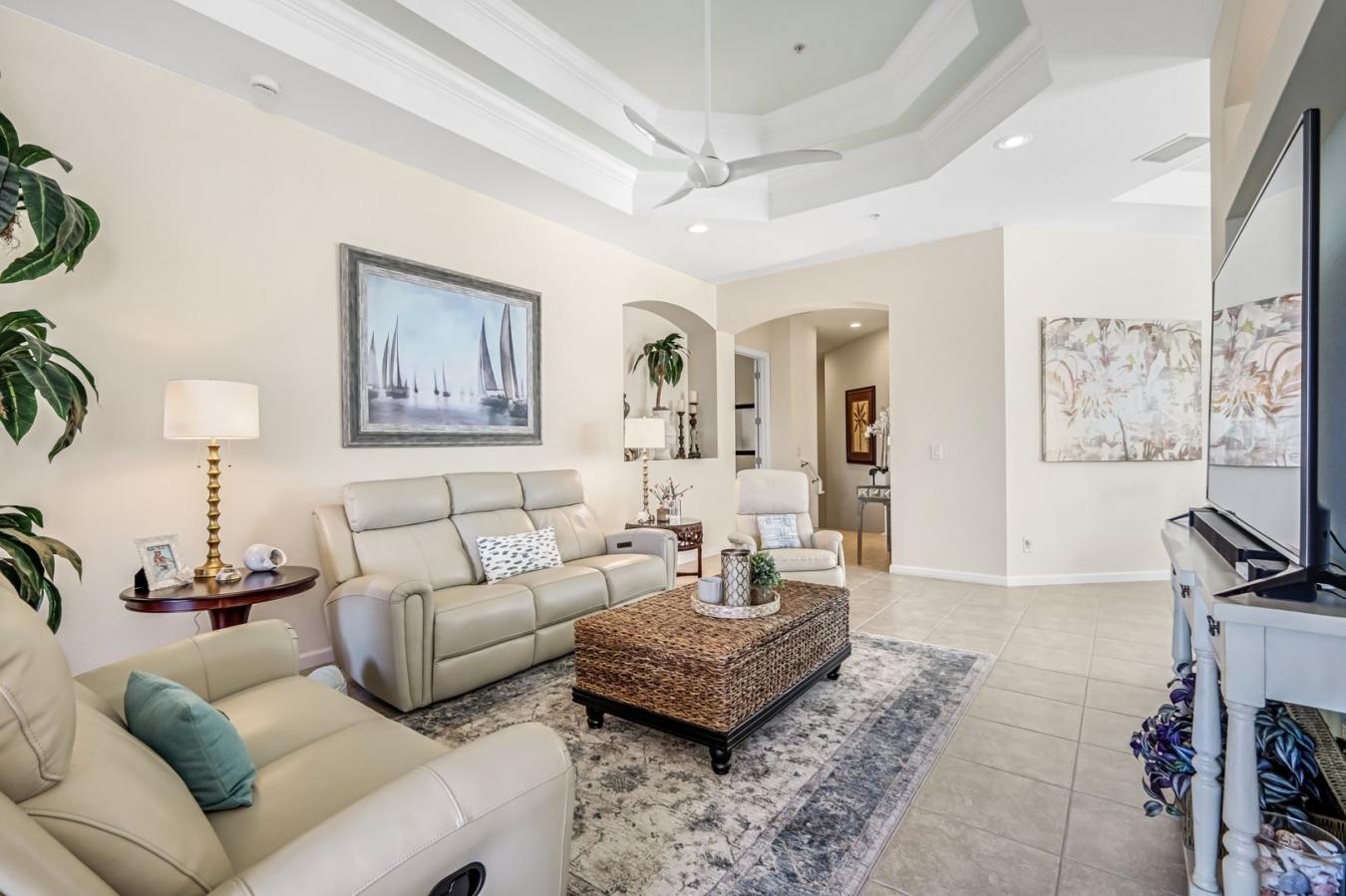 Welcome to this beautifully maintained second-floor carriage home, tuc – image 6