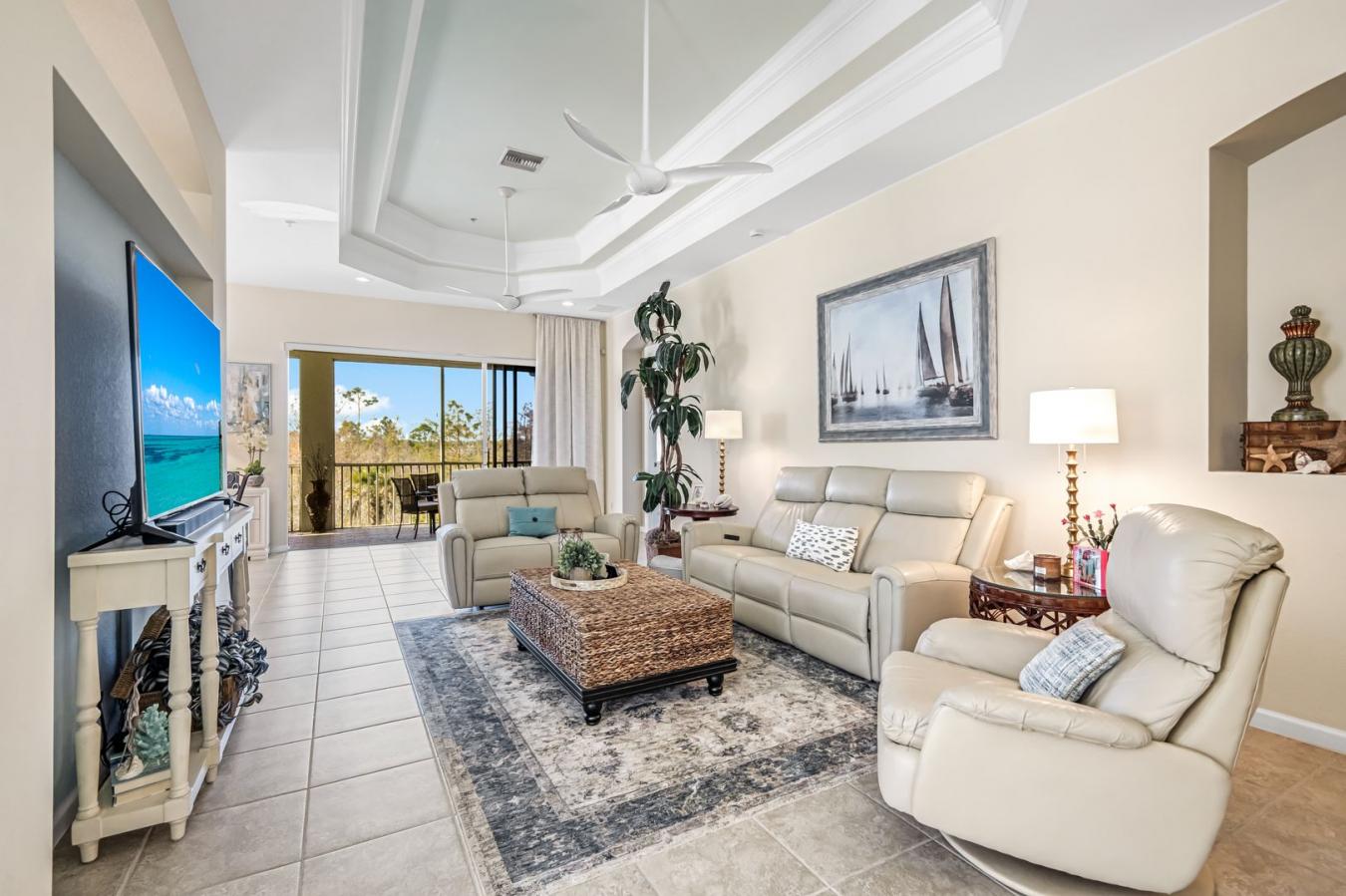Welcome to this beautifully maintained second-floor carriage home, tuc – image 7