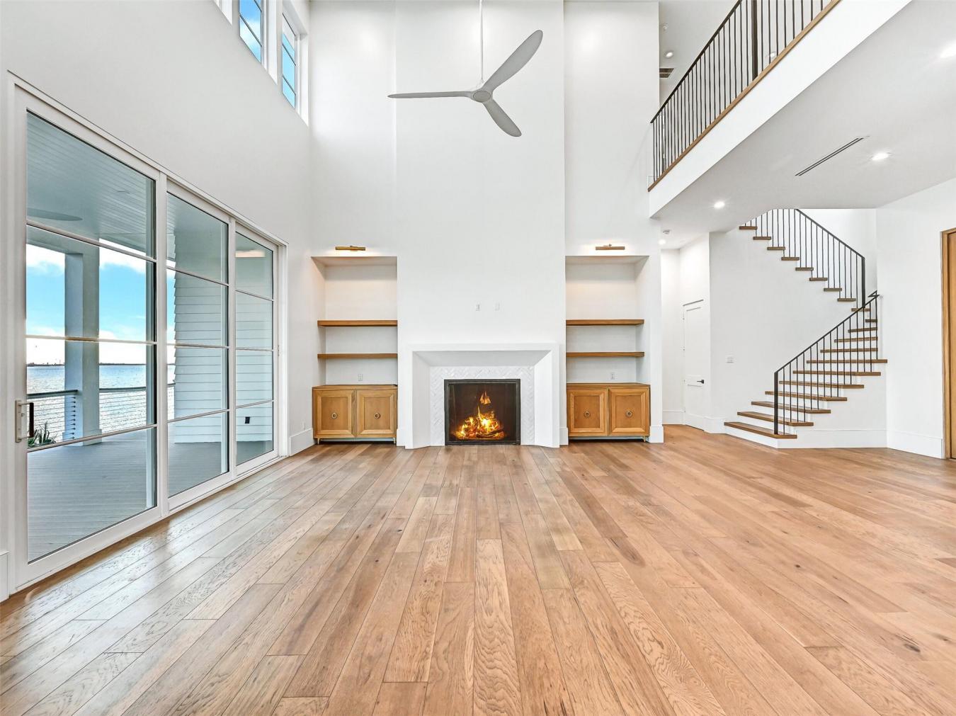 Galveston, Galveston, 77554, United States, 7 Bedrooms Bedrooms, ,5 BathroomsBathrooms,Residential,For Sale,2017031