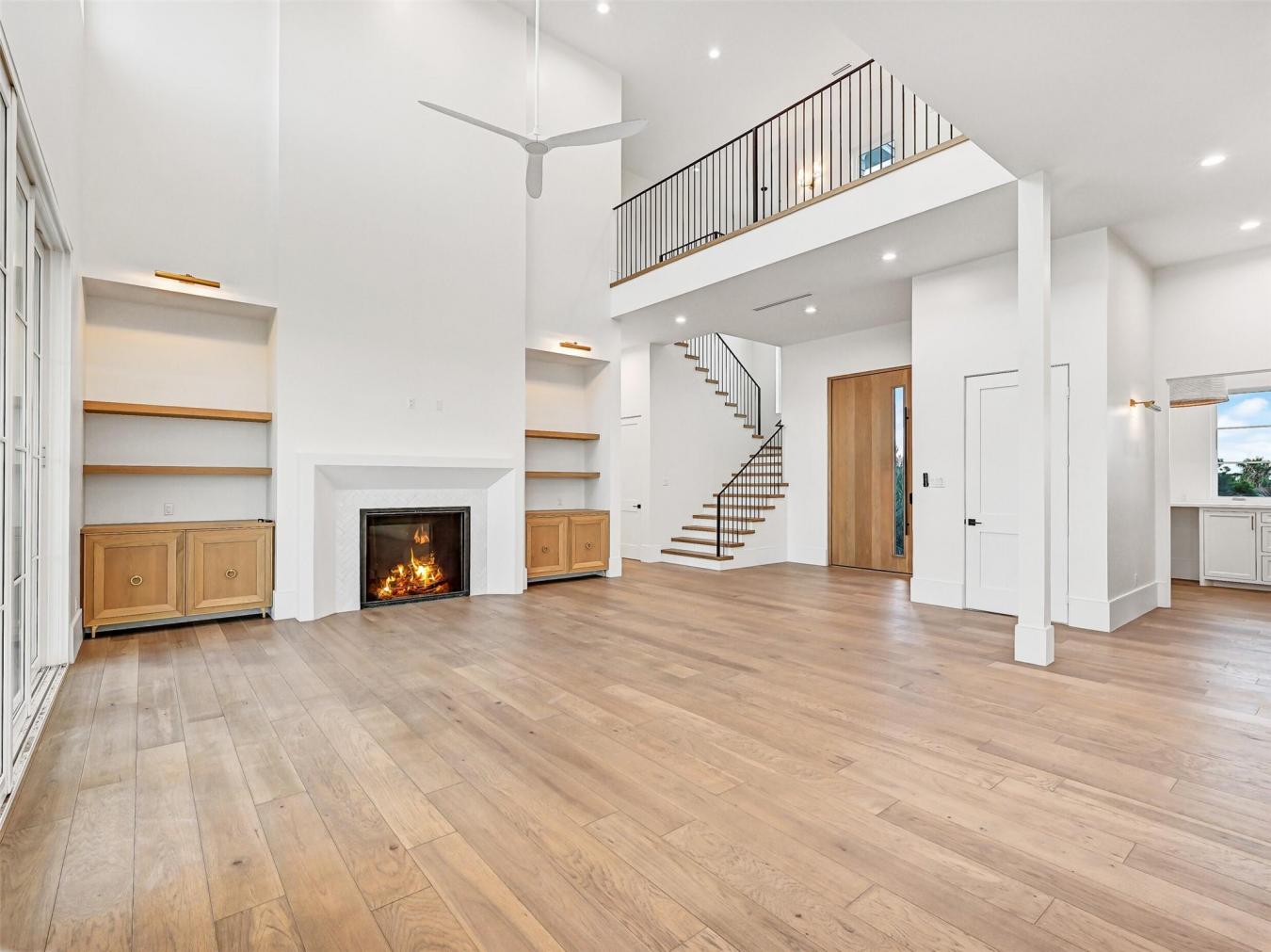 Galveston, Galveston, 77554, United States, 7 Bedrooms Bedrooms, ,5 BathroomsBathrooms,Residential,For Sale,2017031