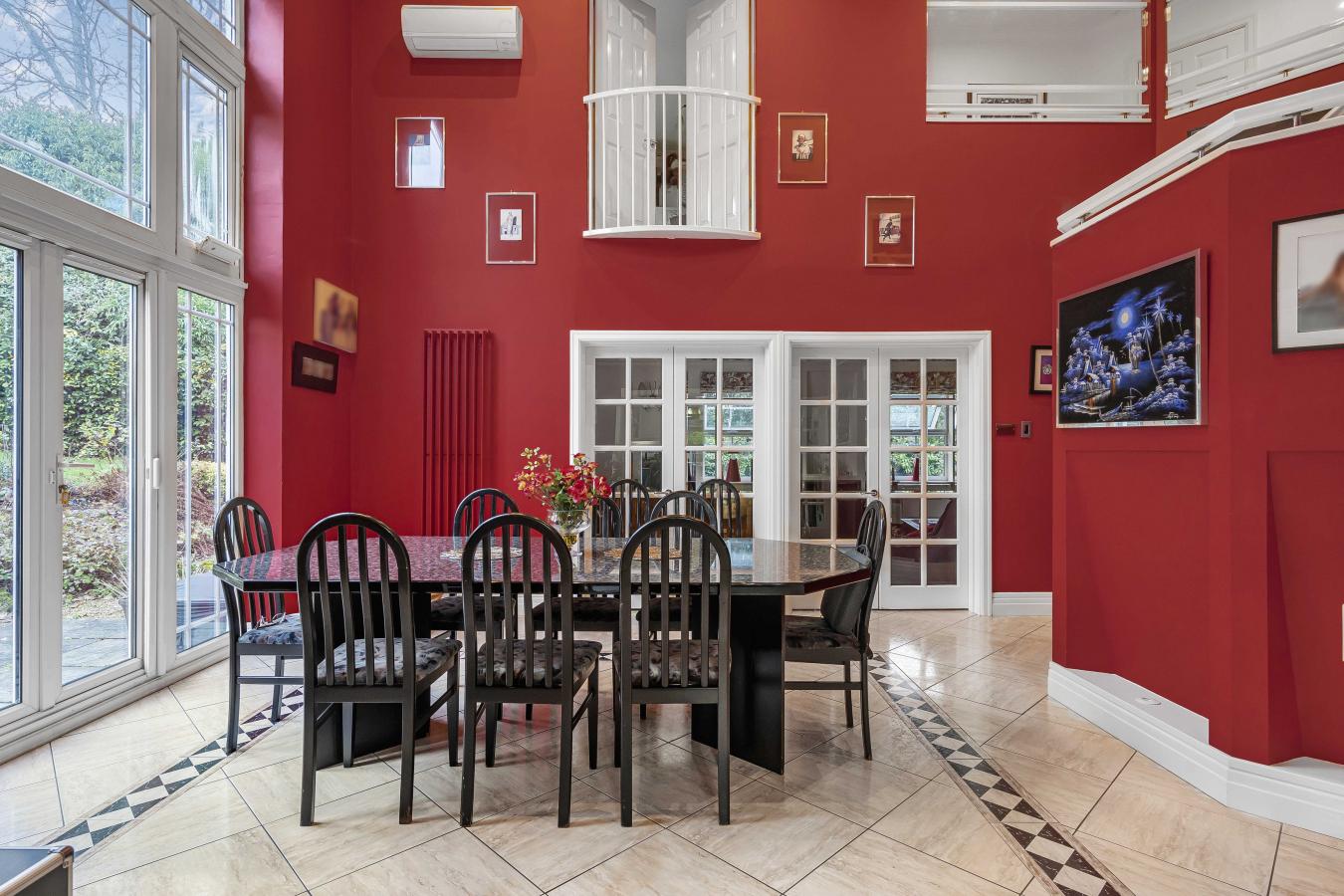 Oxted, Surrey, RH8 0ES, United Kingdom, 4 Bedrooms Bedrooms, ,4 BathroomsBathrooms,Residential,For Sale,2017808