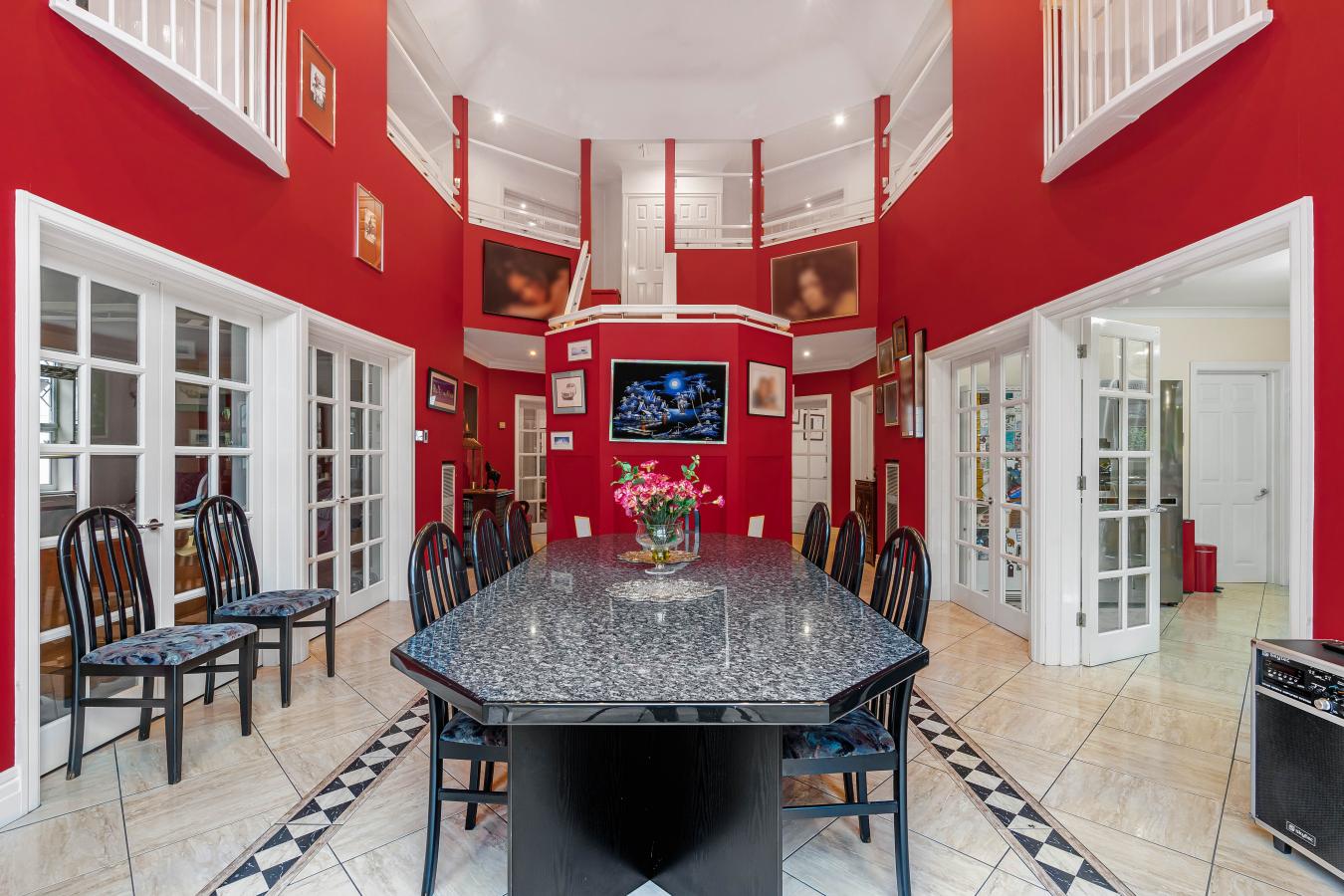 Oxted, Surrey, RH8 0ES, United Kingdom, 4 Bedrooms Bedrooms, ,4 BathroomsBathrooms,Residential,For Sale,2017808