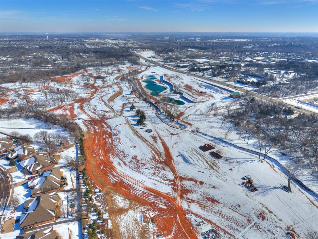 This Gorgeous Executive Home in Edmond has only had 2 owners since it – image 2