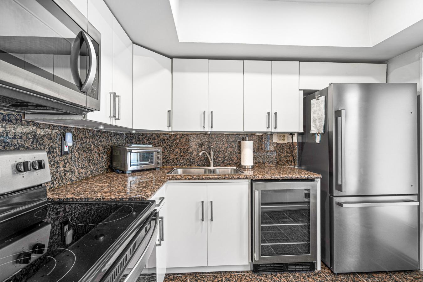 Beach Access from this Lauderdale By The Sea condo makes a great year – image 13