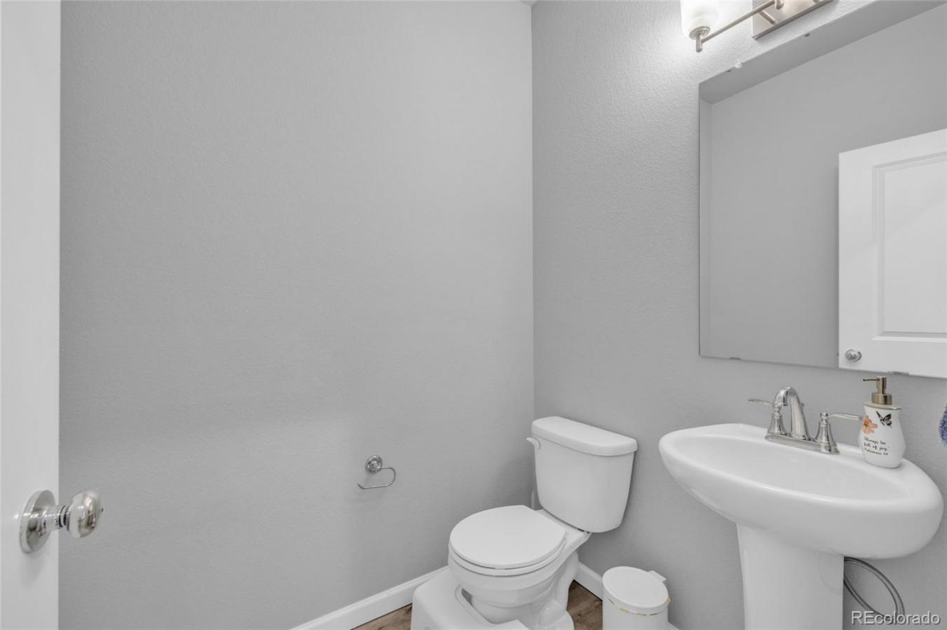 Welcome home to effortless style and comfort in this stunning, newer-b – image 20