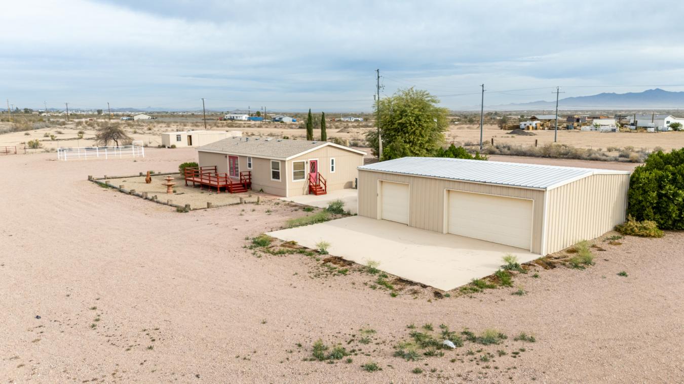 FENCED-SHOP-REMODELED 3 bedroom, 2 bath manufactured home situated on – image 19