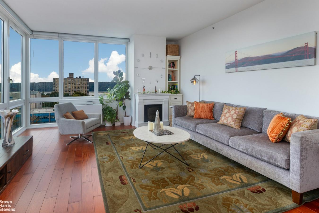 Central Riverdale, New York, 10463, United States, 3 Bedrooms Bedrooms, ,3 BathroomsBathrooms,Residential,For Sale,2020285