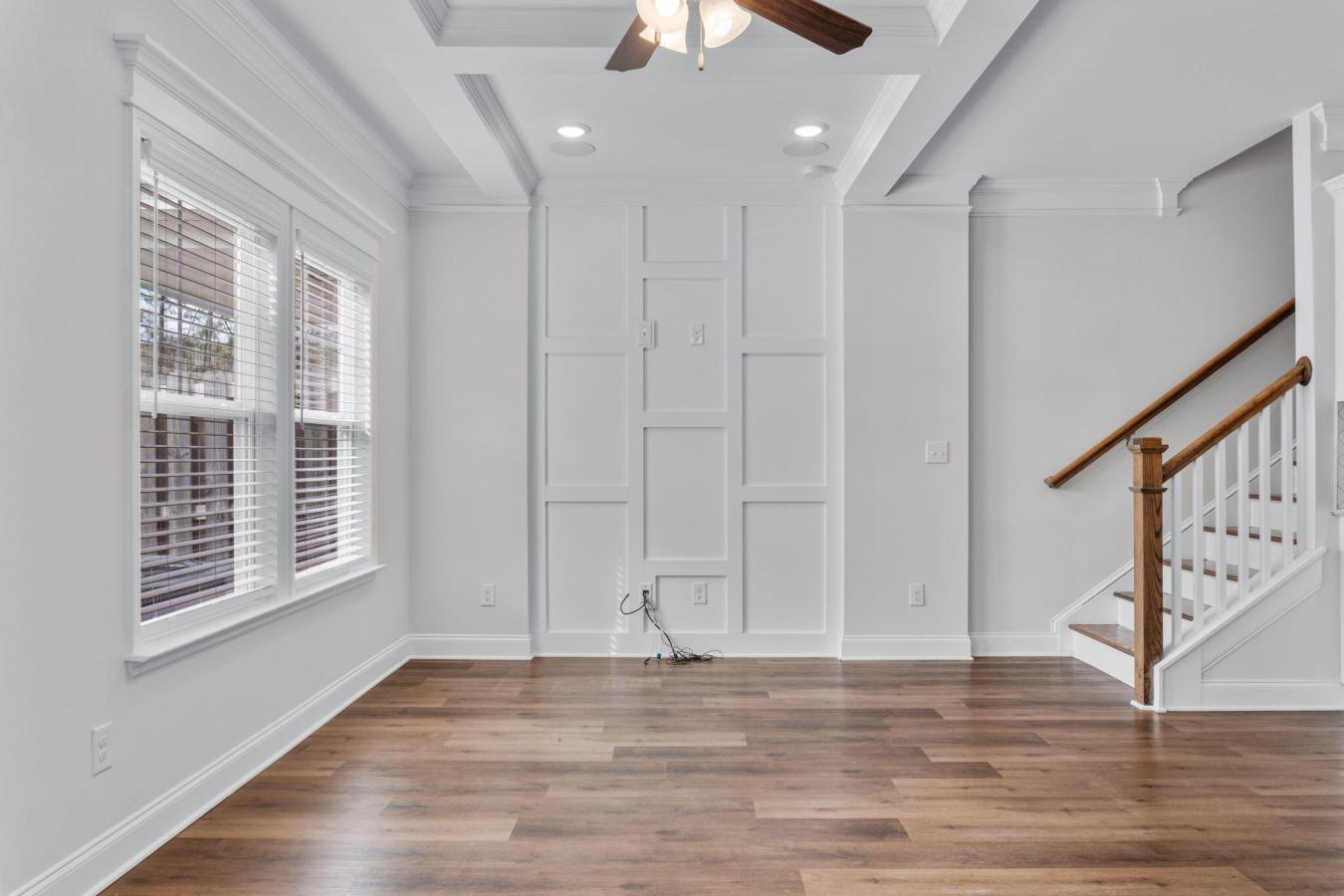 Like-New Luxury Townhome in a Gated Community &amp; Top-Rated Scho – image 11