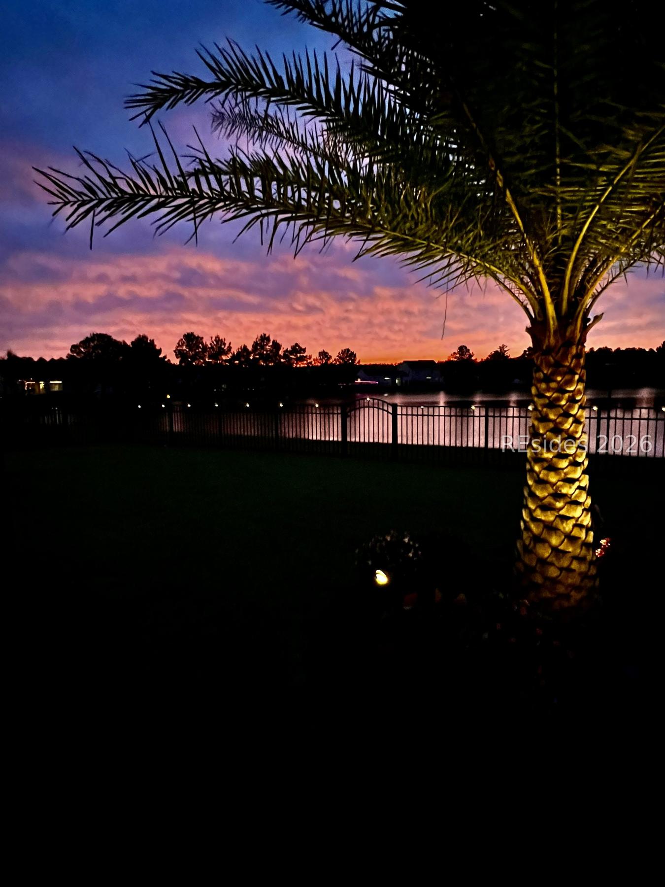 Built in 2020, this Providence model offers true one-level living. Thi – image 15