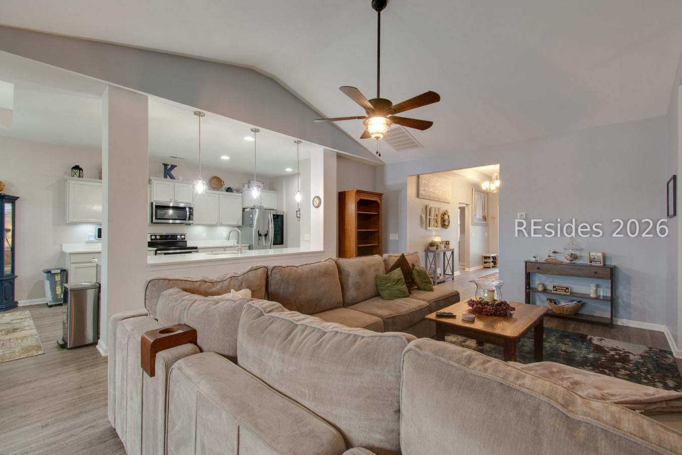 Built in 2020, this Providence model offers true one-level living. Thi – image 8