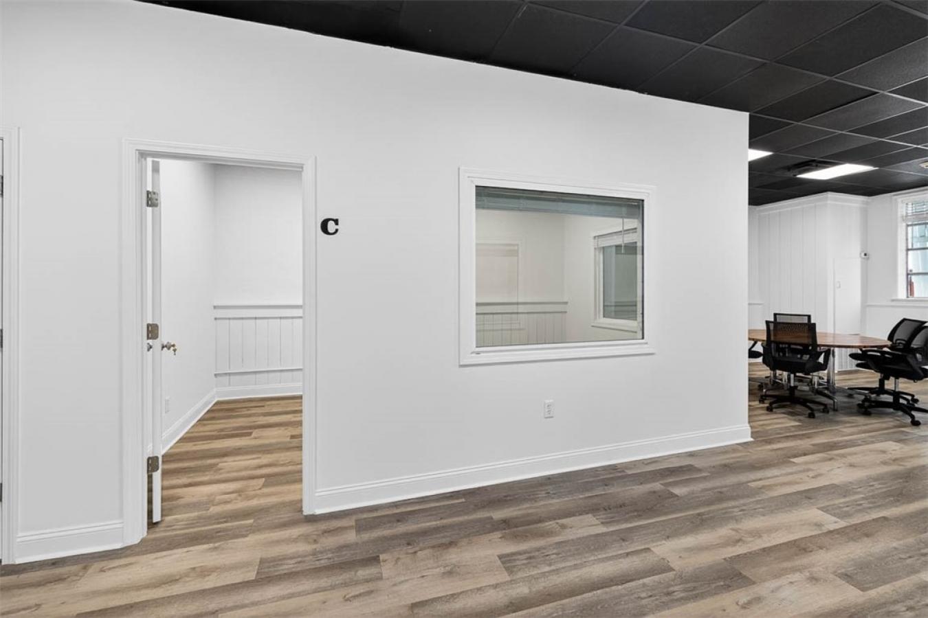 Position your business for success in the heart of downtown Brunswick – image 2