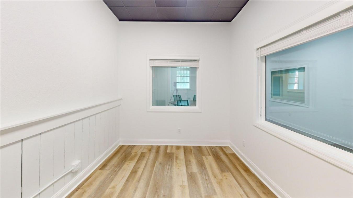 Position your business for success in the heart of downtown Brunswick – image 3