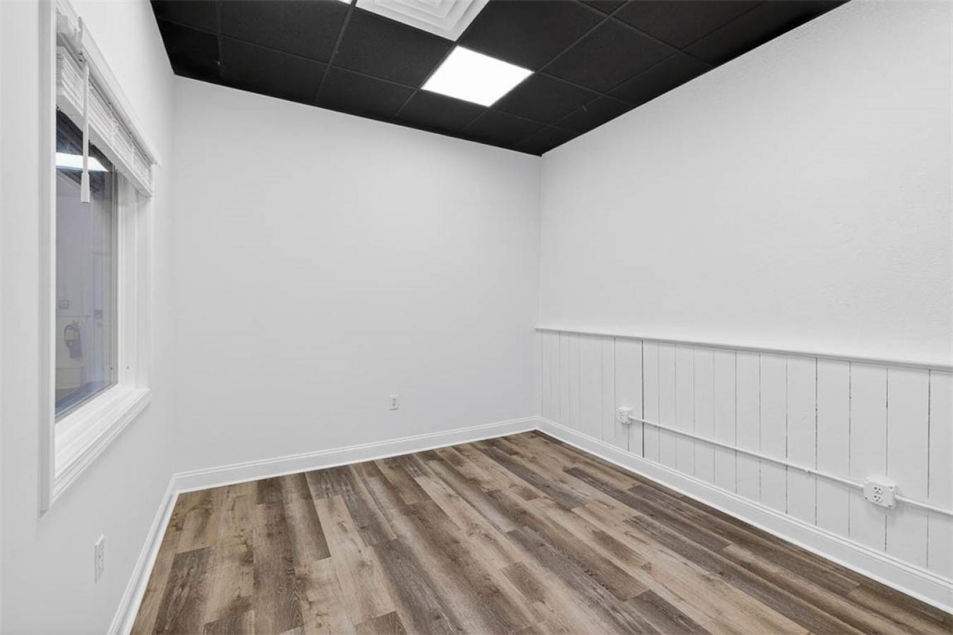 Position your business for success in the heart of downtown Brunswick – image 5