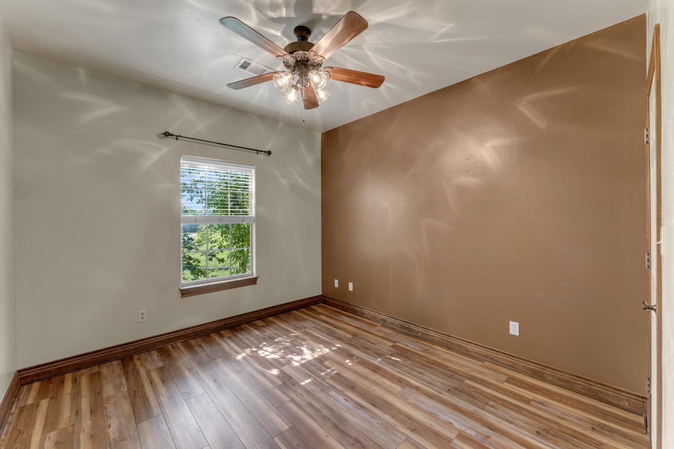 120 Zurita Trail, Marble Falls, Burnet, 78654, United States, 3 Bedrooms Bedrooms, ,2 BathroomsBathrooms,Residential,For Sale,120 Zurita Trail,1677245