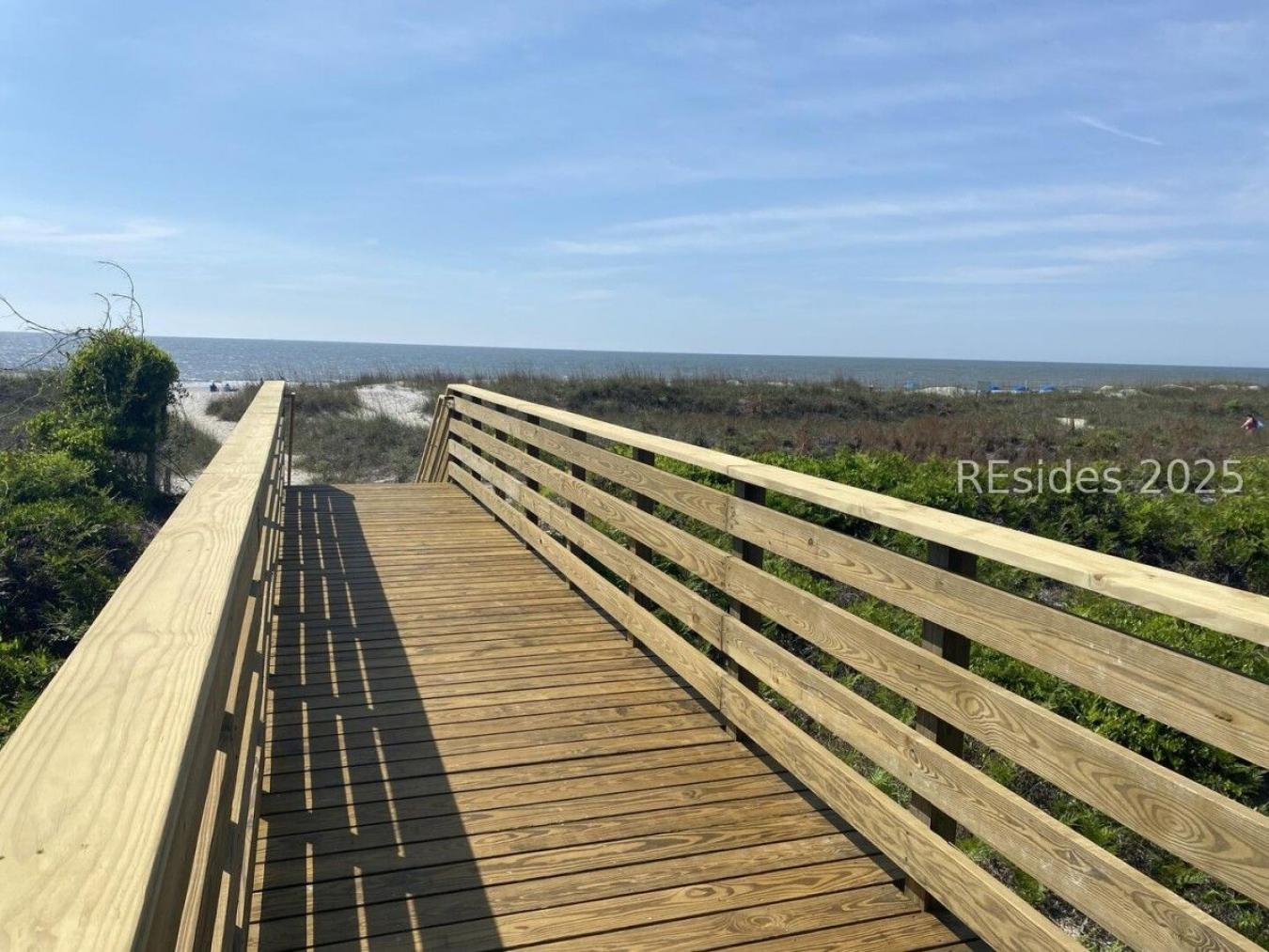 This fully furnished 2BR/2BA second-floor villa in oceanfront Admirals – image 20